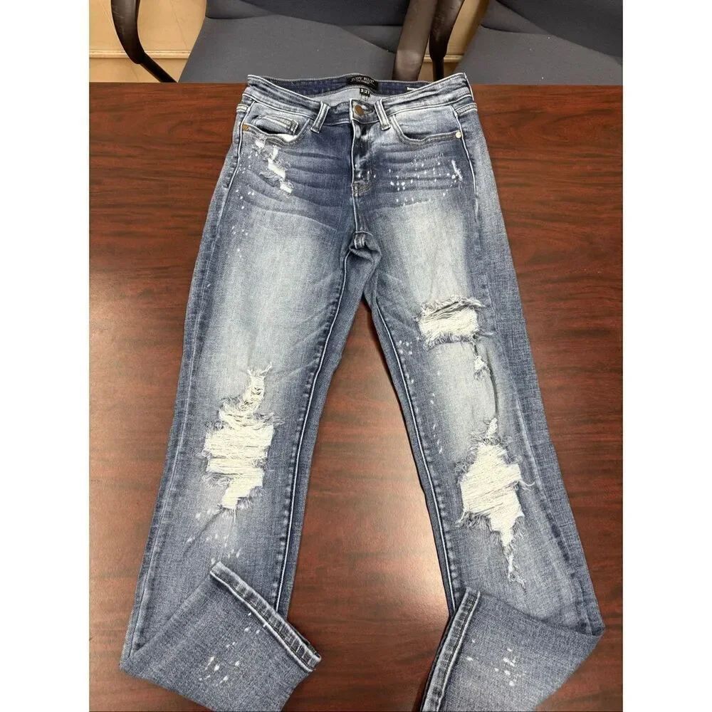 Judy Blue Distressed Boyfriend Fit Jeans Size 5/27